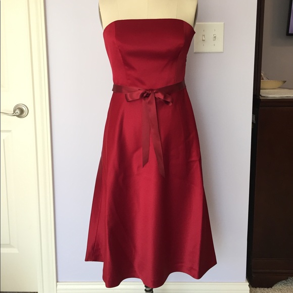 Ann Taylor Dresses & Skirts - ANN TAYLOR Strapless Evening Formal Dress Red Sz.2